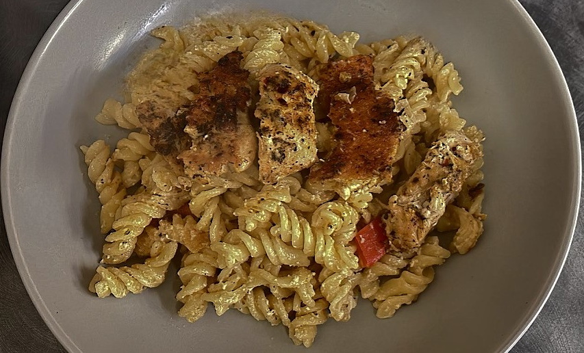 Recipes From My Travels – Spanish chicken with creamy pasta