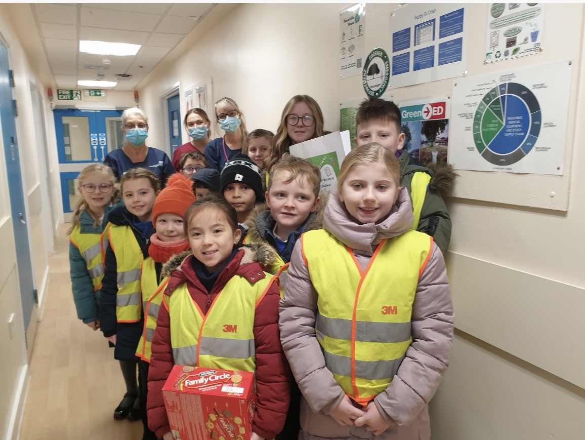 thoughtful-primary-school-pupils-give-festive-thanks-to-emergency