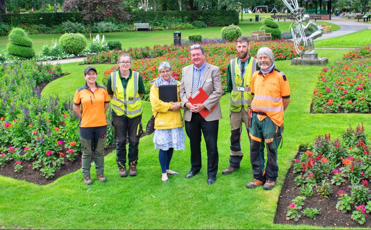 Rugby's green spaces achieve gold standard for 15th year 